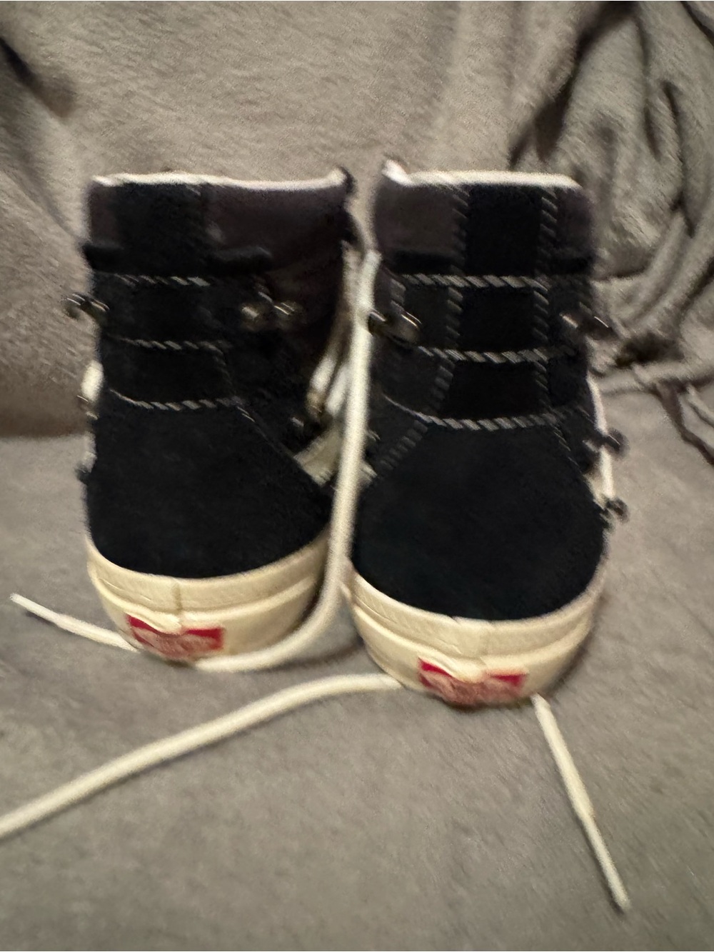 Vans - Picture 4 of 6